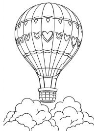 Balão de ar quente nas nuvens